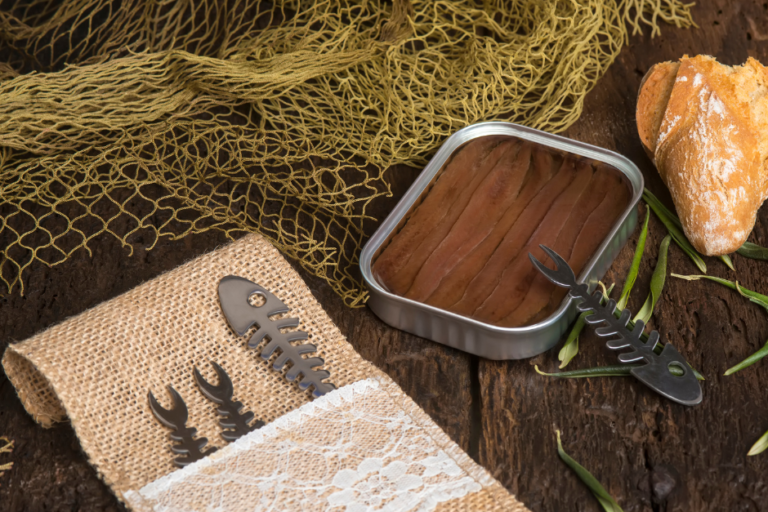 Anchoas de Santoña en envase hermético.