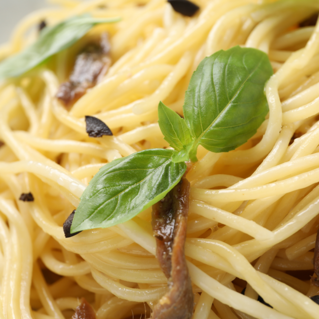 Pasta con anchoas